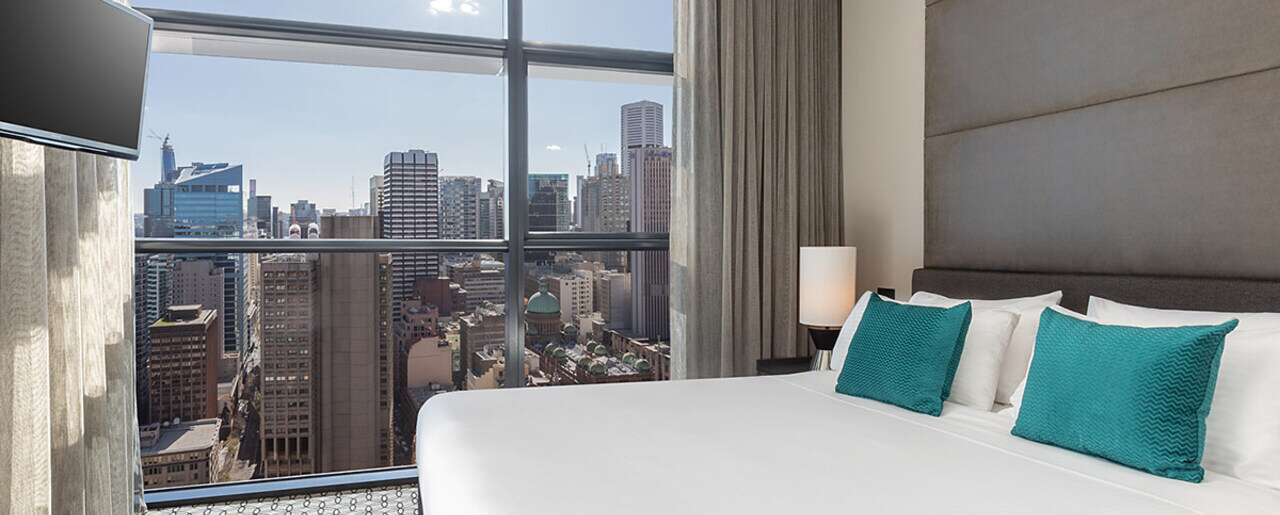How to Spend a Romantic Night in Sydney From Check-in to Check-out